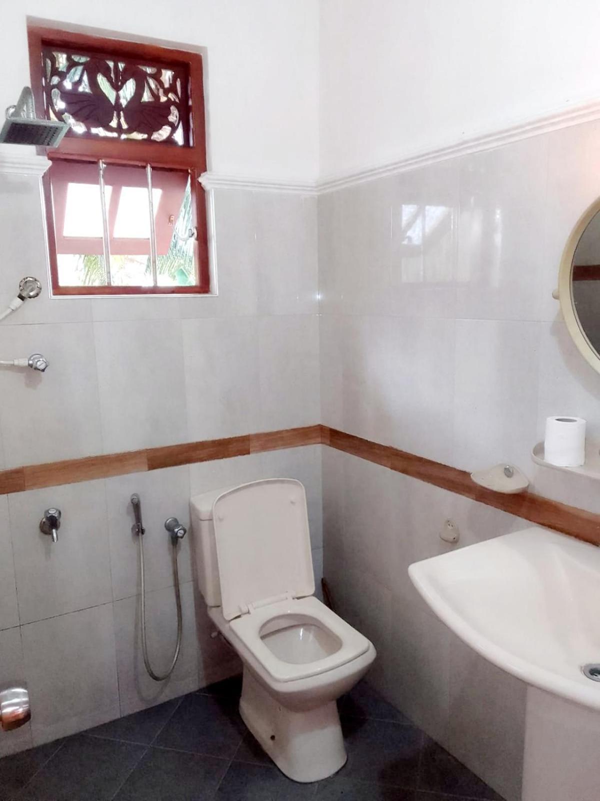Nisadi Villa Bentota Extérieur photo